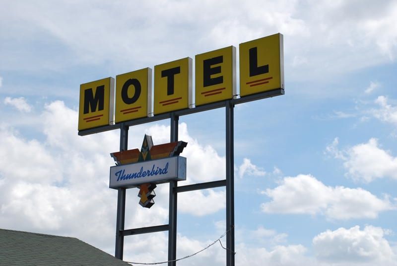Thunderbird Motel Hillsboro Exteriér fotografie